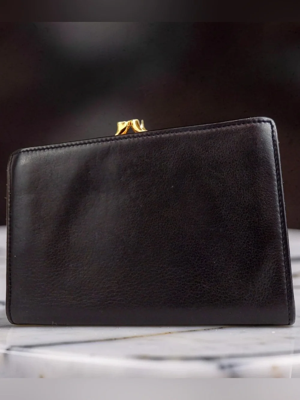 GUCCI Horseshoe Kisslock Leather Bifold Wallet 🤩❤️‍🔥 - Picture 11 of 14
